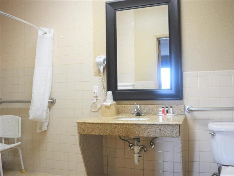 Super 8 By Wyndham Galveston Hotel Bagian luar foto