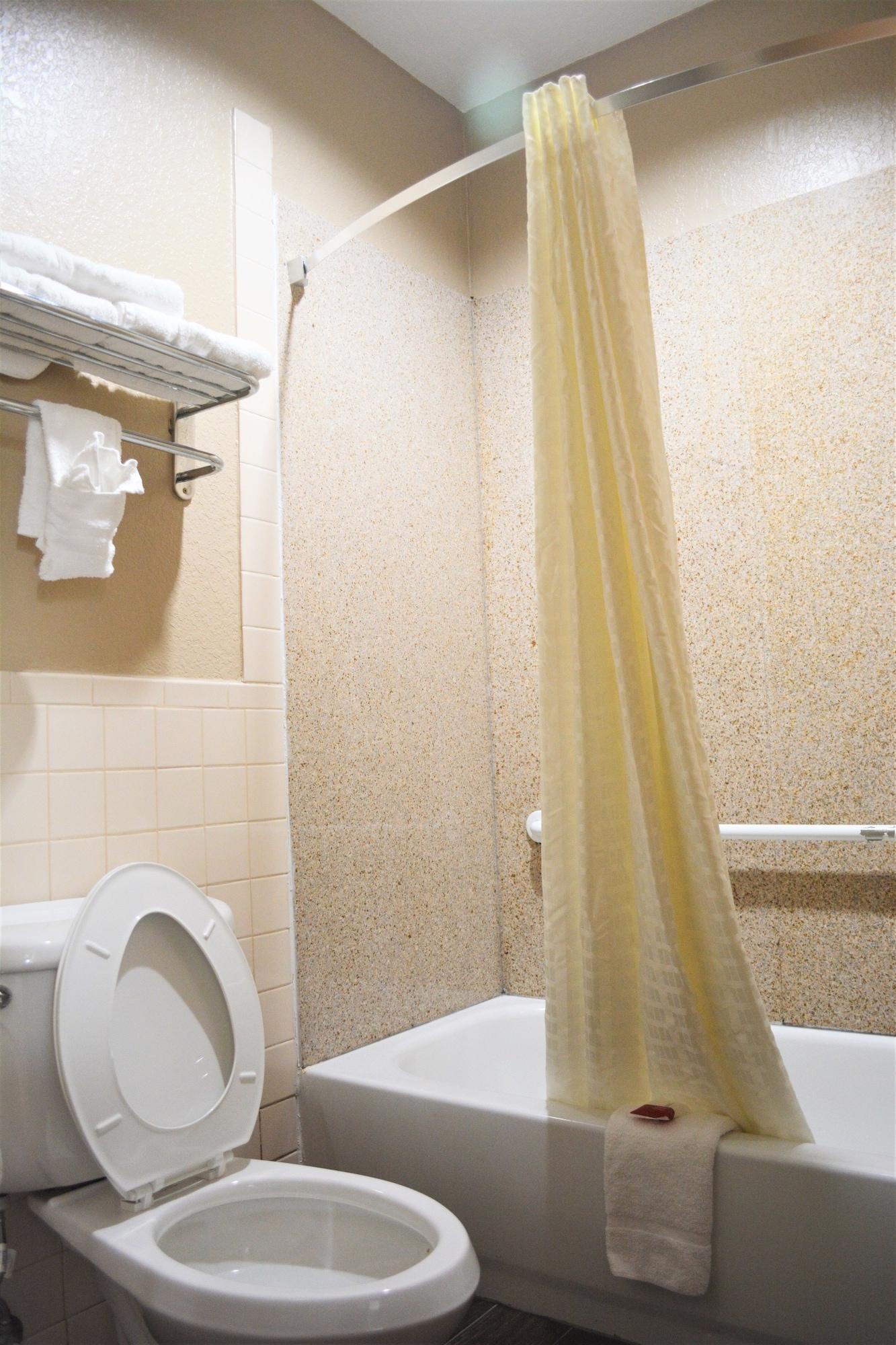 Super 8 By Wyndham Galveston Hotel Bagian luar foto