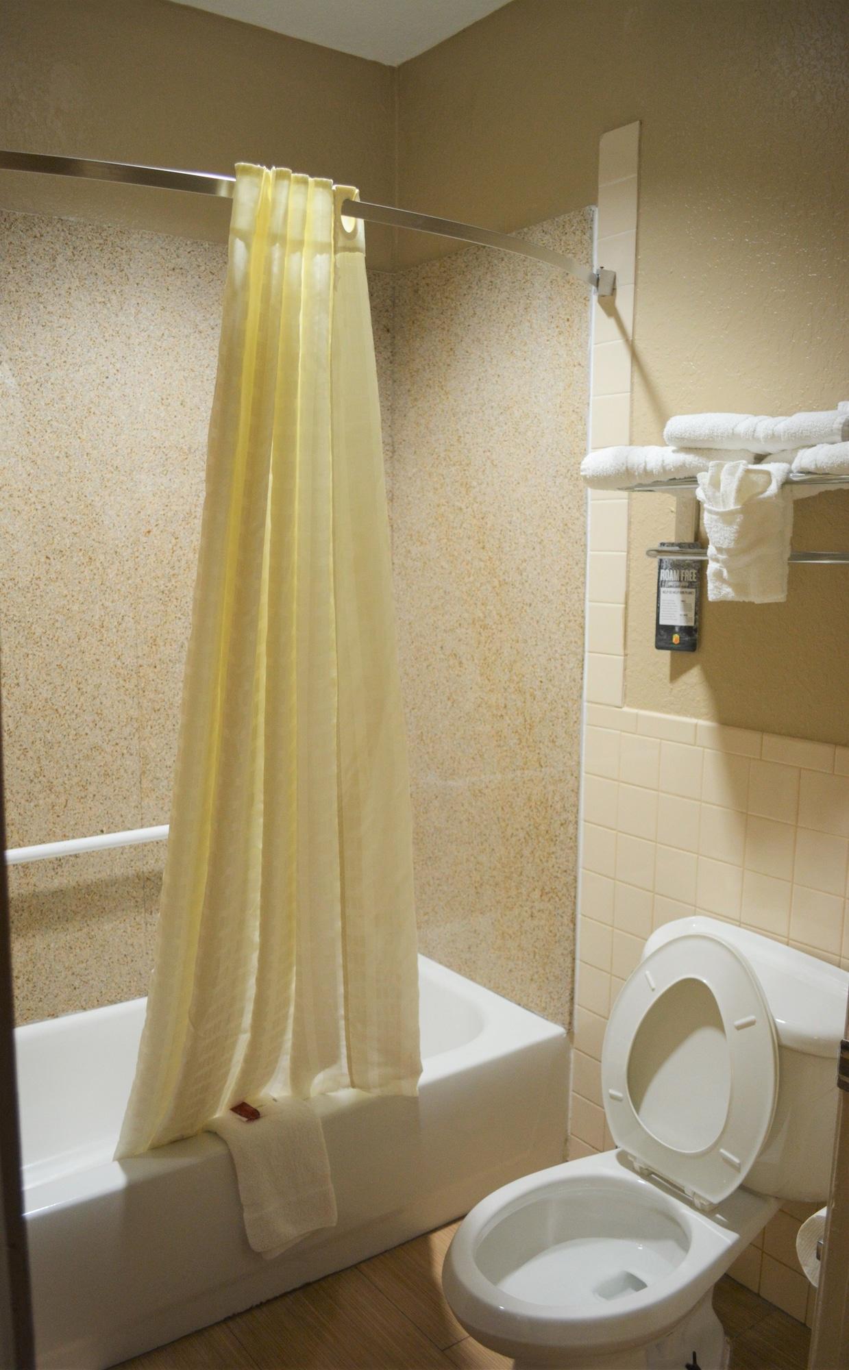 Super 8 By Wyndham Galveston Hotel Bagian luar foto