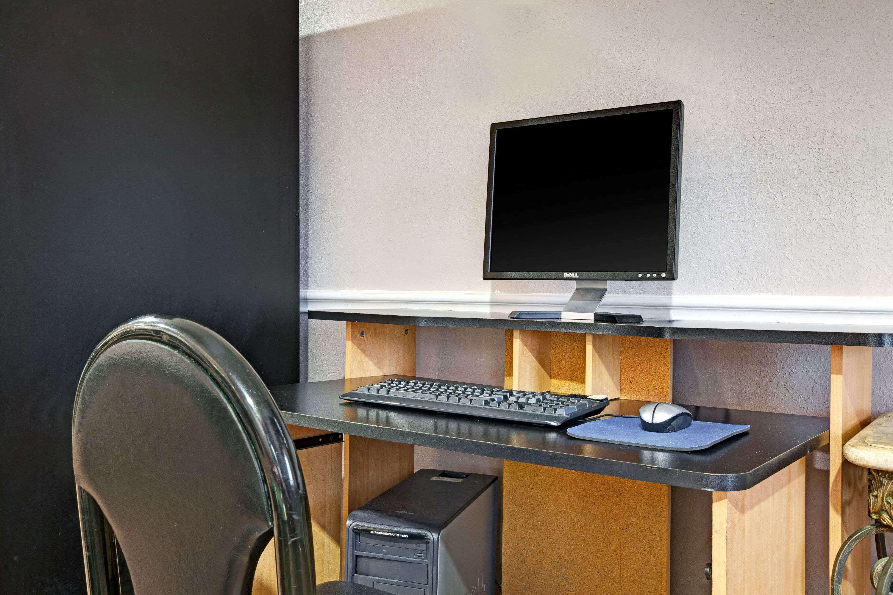 Super 8 By Wyndham Galveston Hotel Bagian luar foto