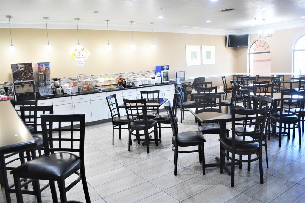 Super 8 By Wyndham Galveston Hotel Bagian luar foto